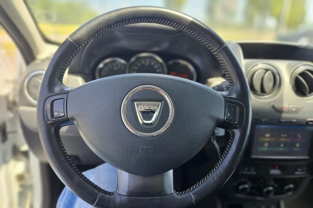 Dacia Duster — photo 11