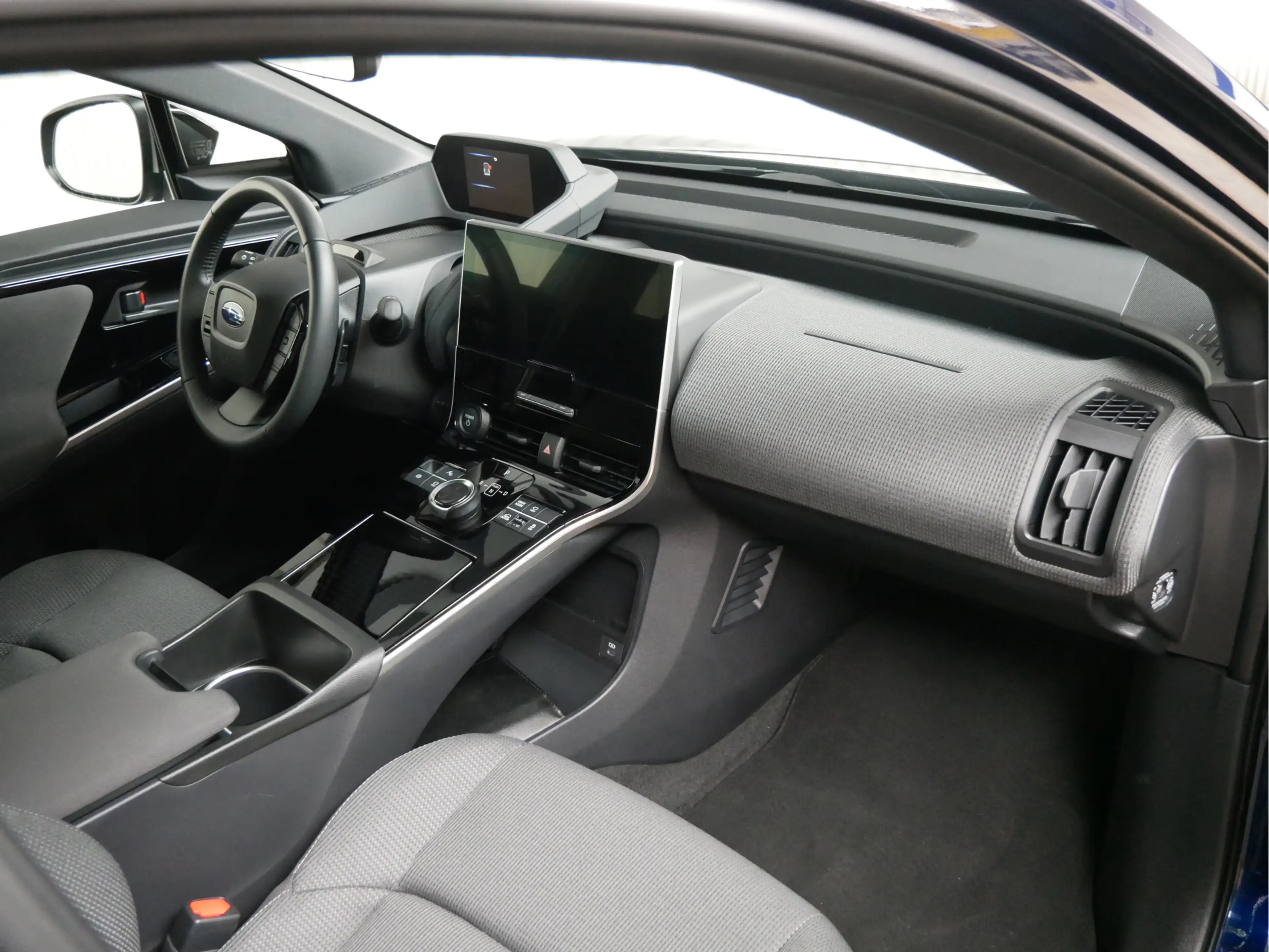 Subaru Solterra 71 kWh — photo 11