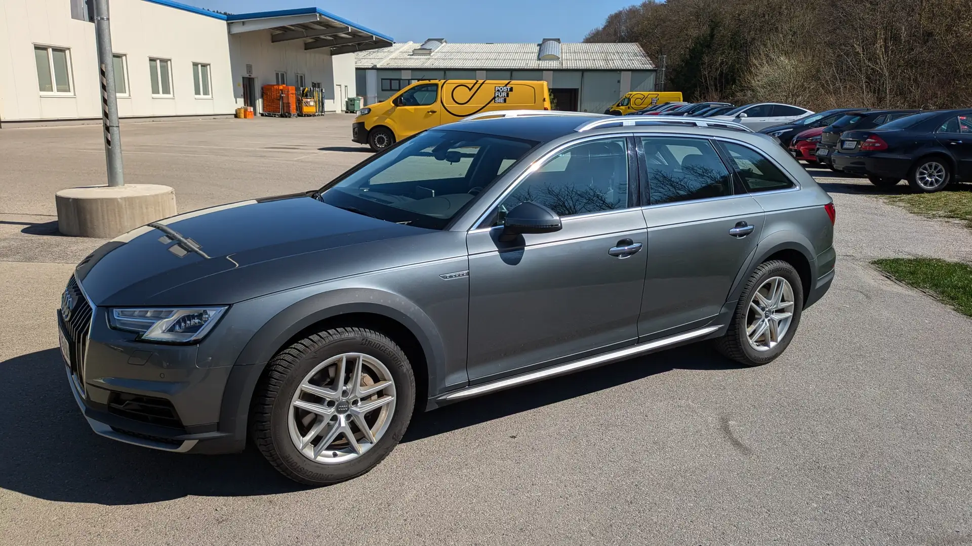 Audi A4 allroad 2,0 TDI quattro S-tronic Allroad Grau - 1