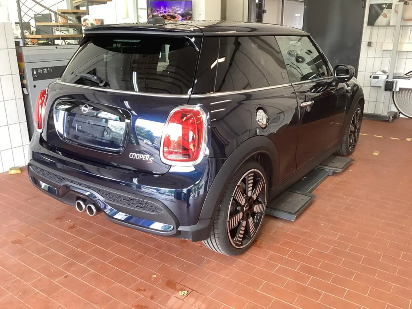 MINI Cooper S MINI Yours Trim  + 2Jahre-Next.GARANTIE Schwarz - 2