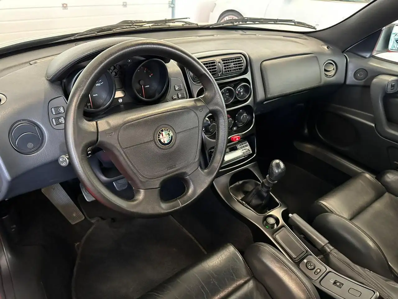 Alfa Romeo Spider 3.0 V6 iscritta ad ASI "Pininfarina", foto 8
