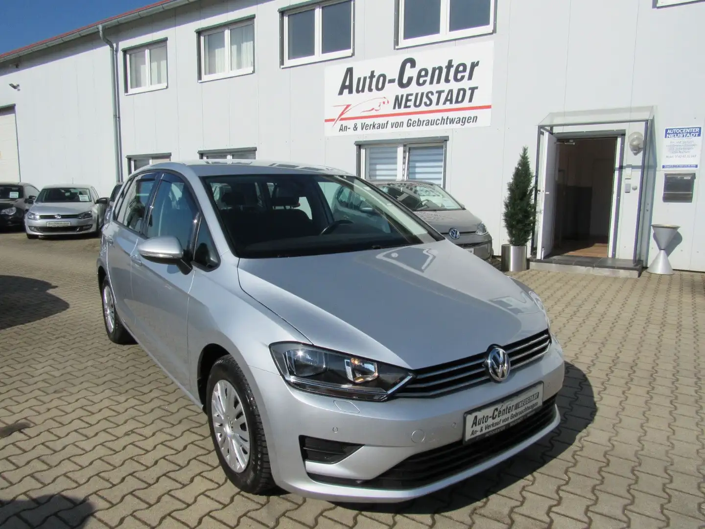 Volkswagen Golf Sportsvan VII Comfortline, NAVI, PDC, SH.. Silber - 1