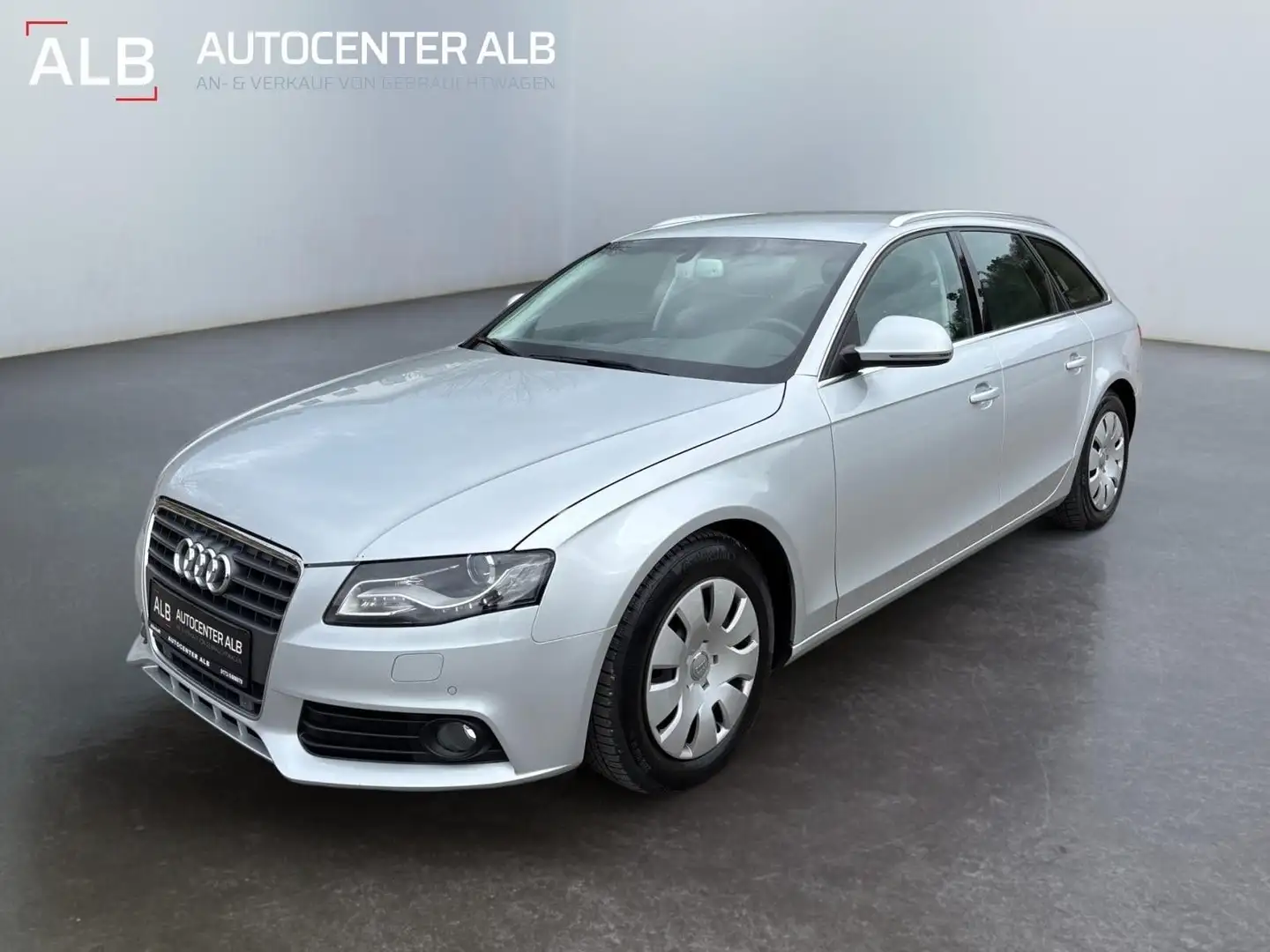 Audi A4 Avant/NAVI/SHZ/LEDER/2.HAND Ambiente Silber - 1