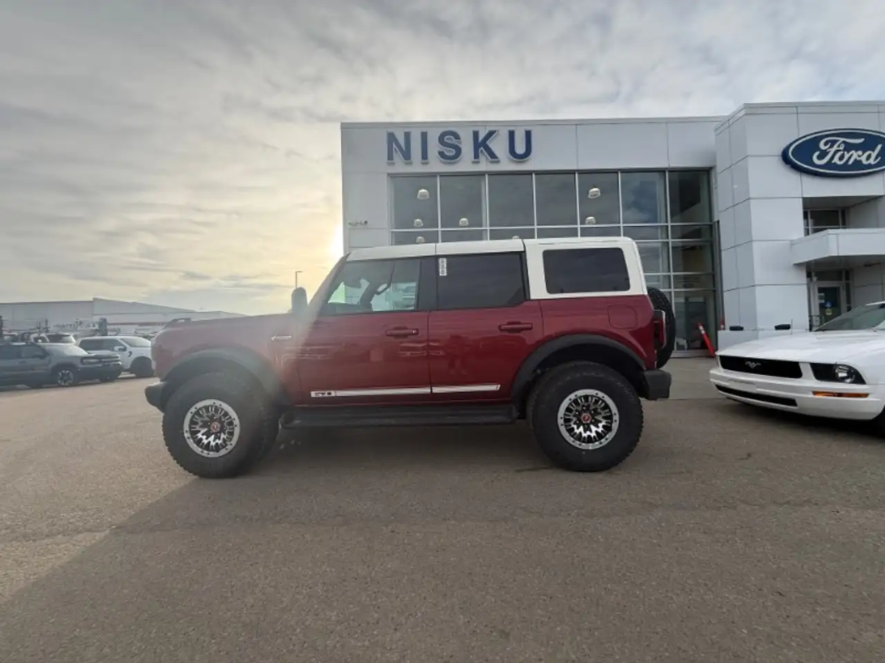 Ford Bronco снимка Ford Bronco