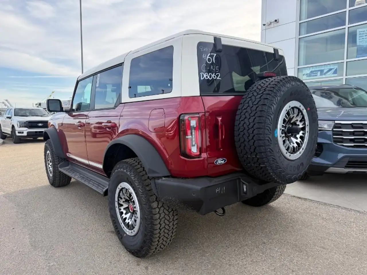 Ford Bronco снимка Ford Bronco
