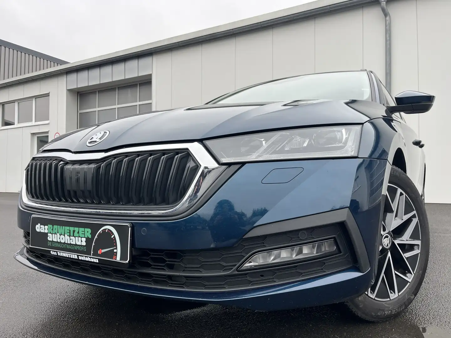 Skoda Octavia Combi 2.0 TDI DSG Clever 150€ m. 20% Anzahlung A Blau - 1