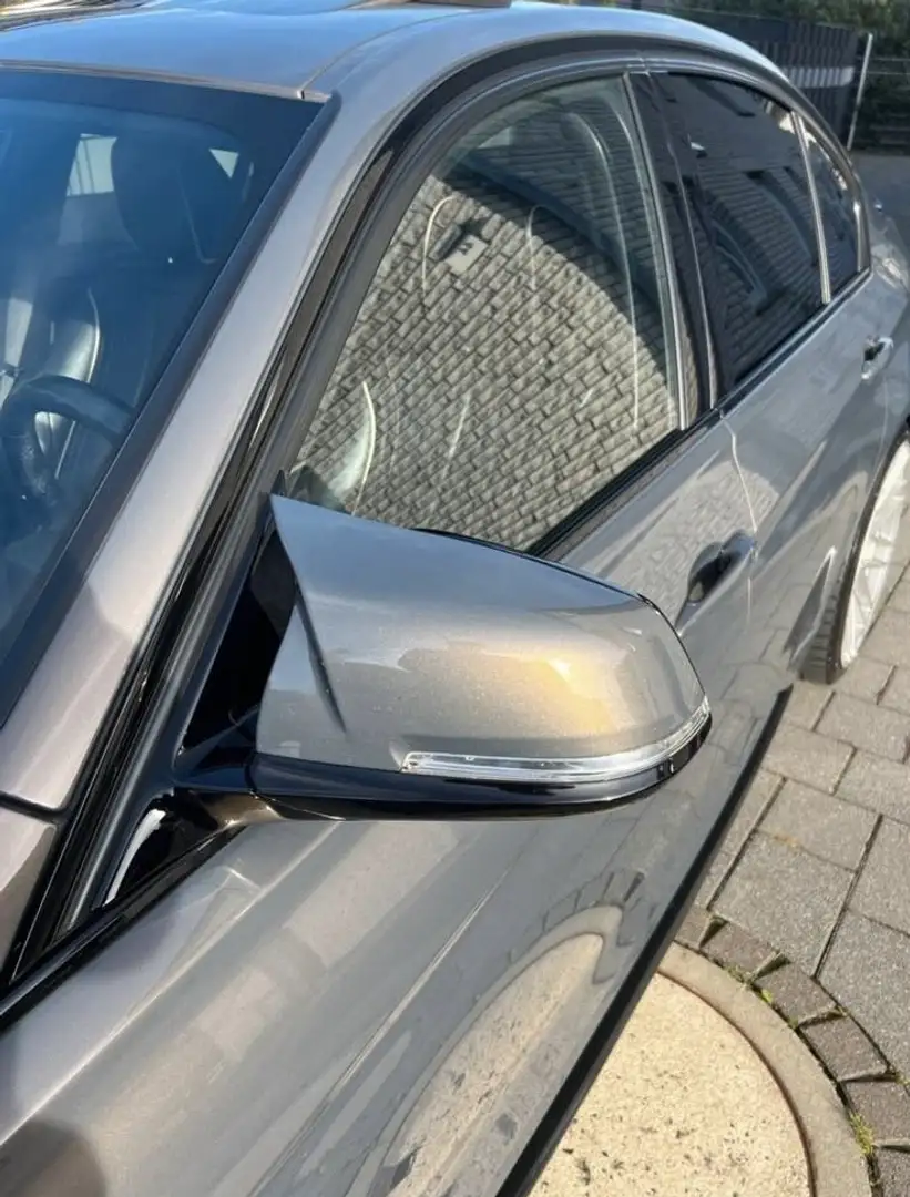 BMW 325 325d M Sport Aut. - 1