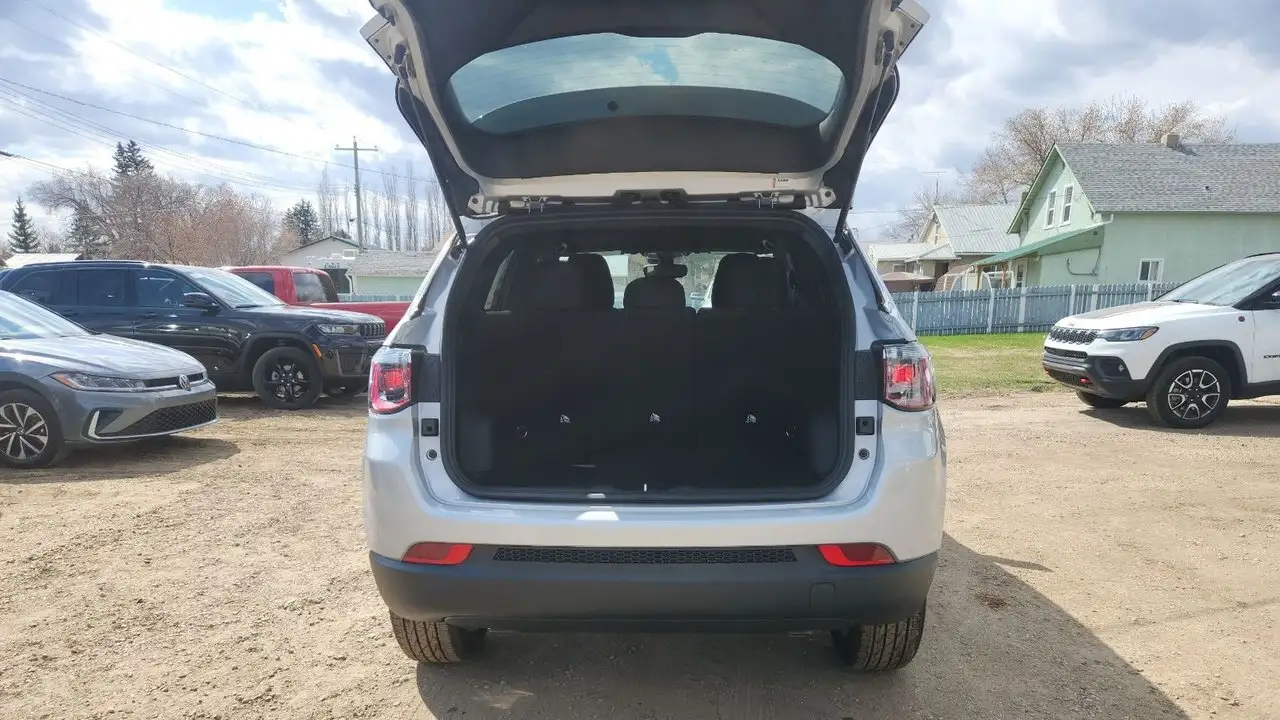 Jeep Compass снимка Jeep Compass