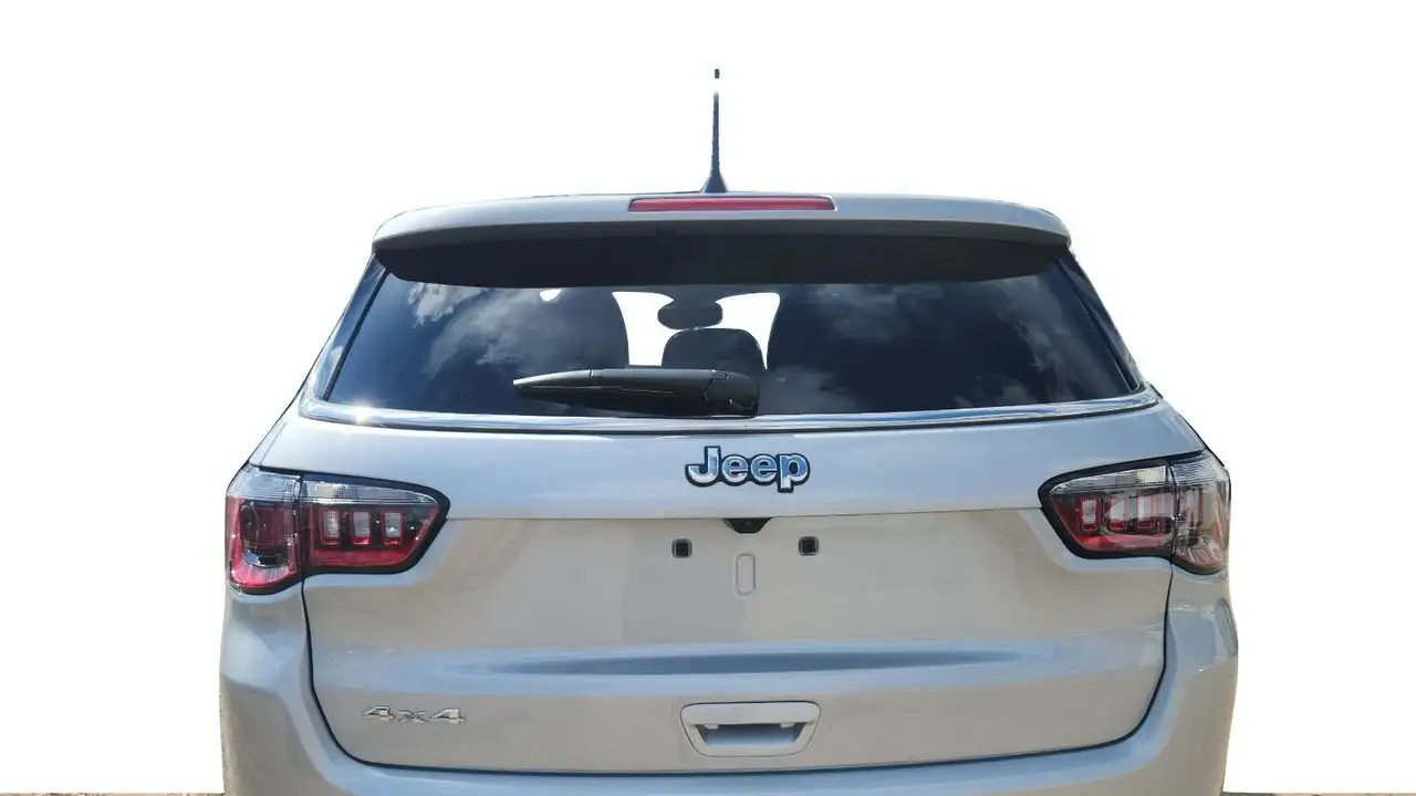 Jeep Compass снимка Jeep Compass
