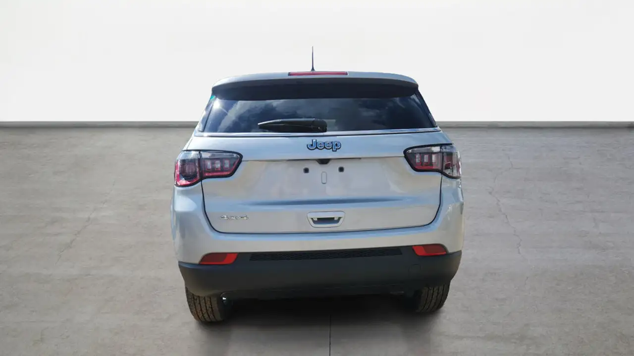 Jeep Compass снимка Jeep Compass