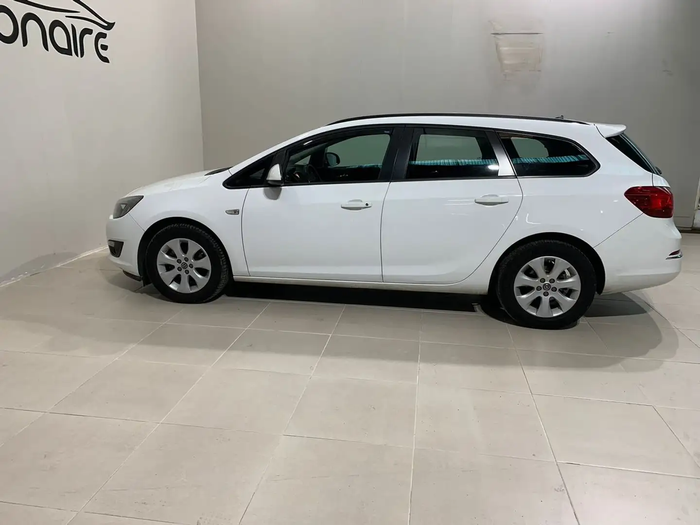 Opel Astra Sedán 1.4T GLP Elegance 140 Blanco - 2