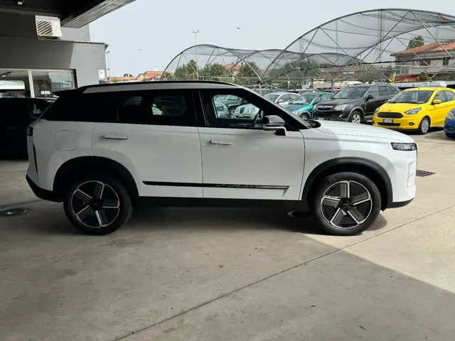 Jaecoo J7 view 4