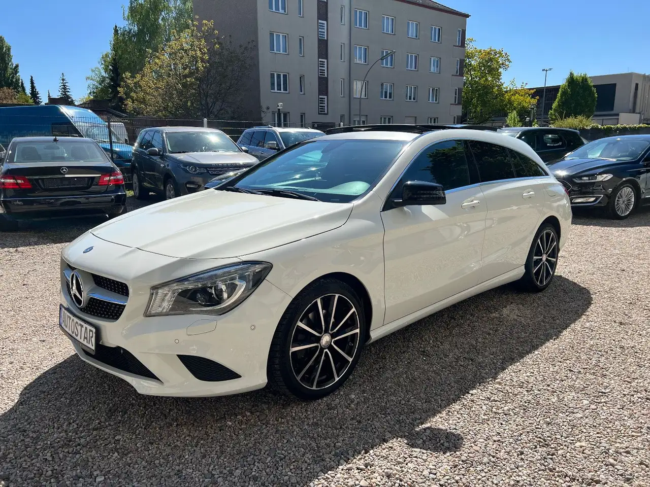 Mercedes-Benz CLA 200