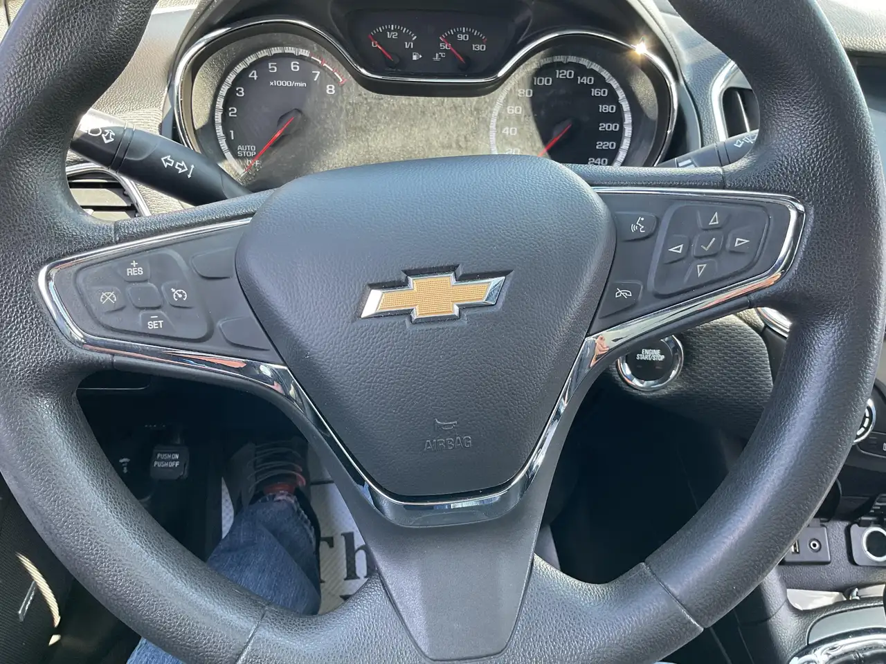 Chevrolet Cruze photo Chevrolet Cruze
