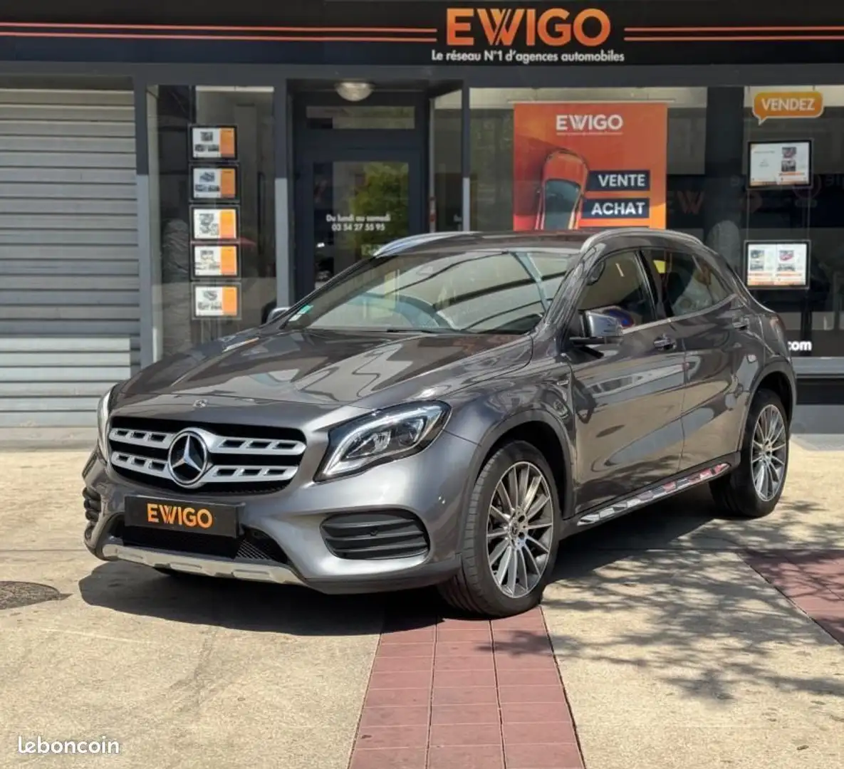 Mercedes-Benz GLA 200 Classe Mercedes 200D 2.2 CDI 136CH EDITION LIFE ST Gris - 1