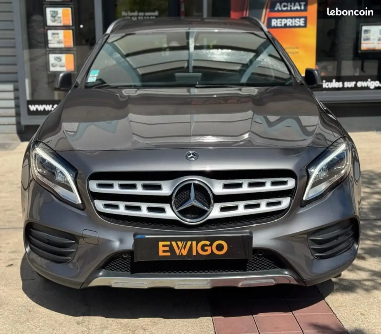 Mercedes-Benz GLA 200 Classe Mercedes 200D 2.2 CDI 136CH EDITION LIFE ST Gris - 2