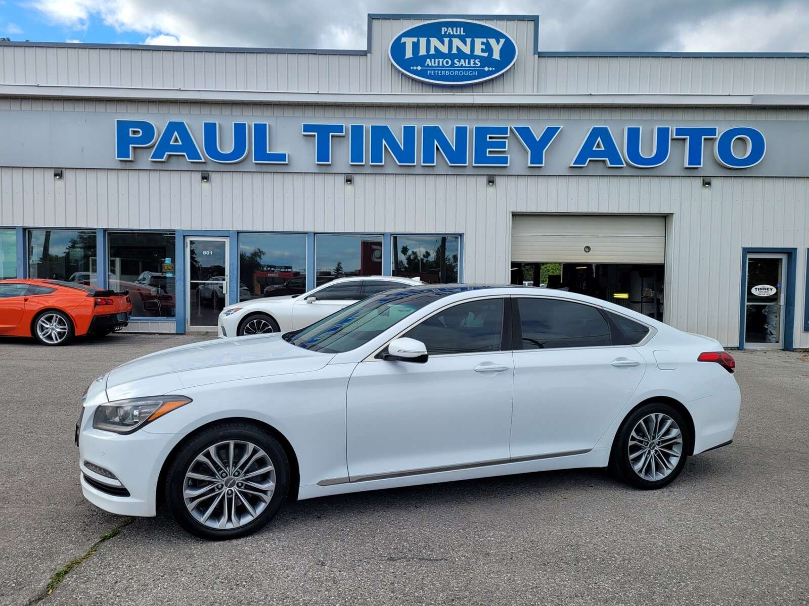 2016 Hyundai Genesis 3.8L — снимка 1