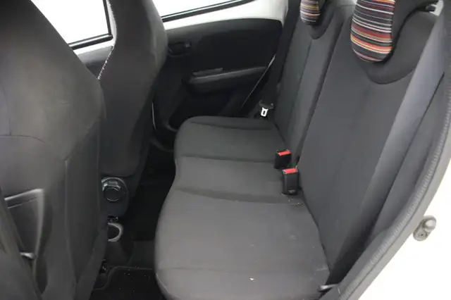 Citroen C1 view 9