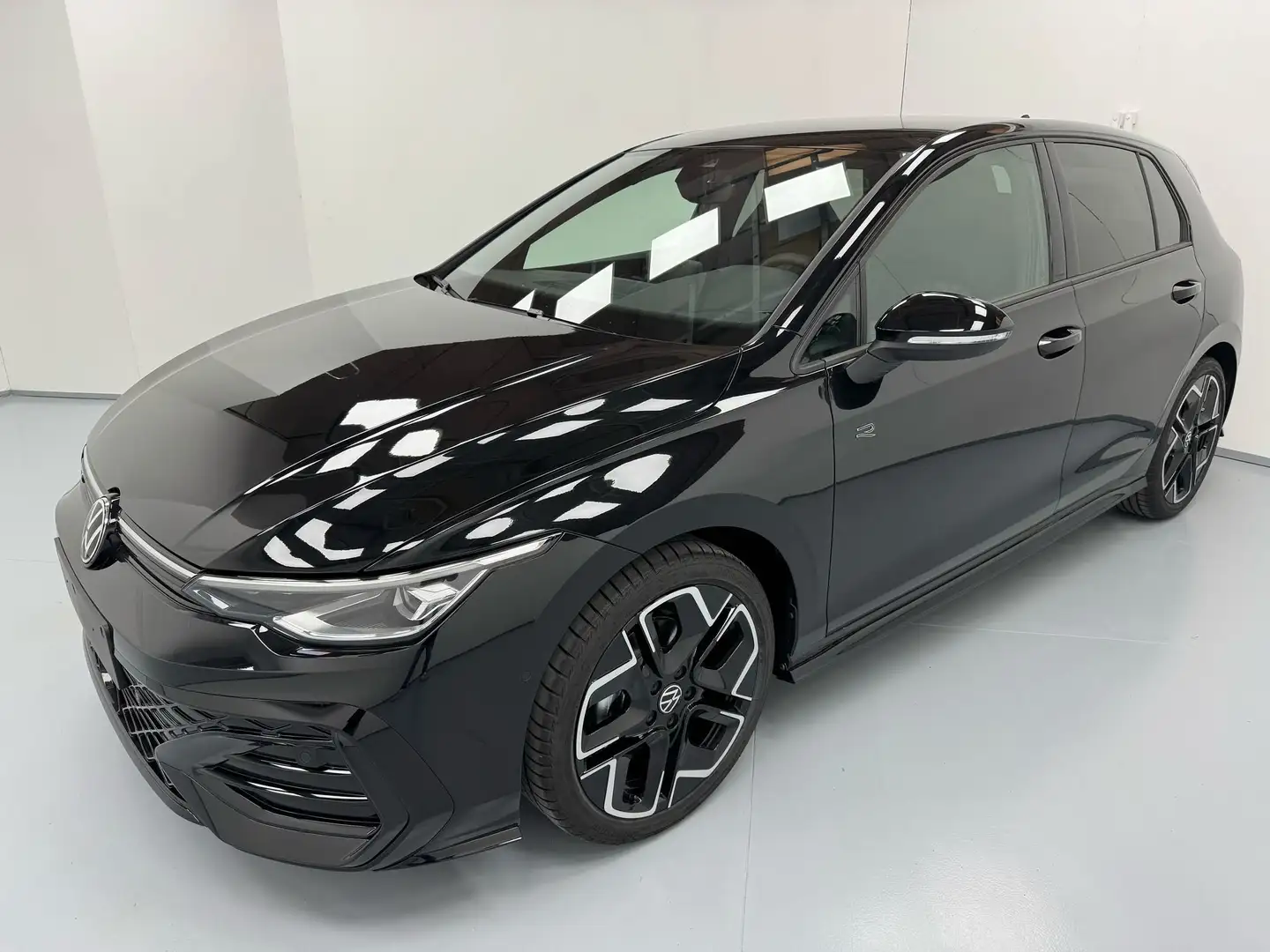 Volkswagen Golf 8.5 R-LINE 1.5 eTSI 115CV DSG MY2025 KM0 ONLYPROMO Nero - 1