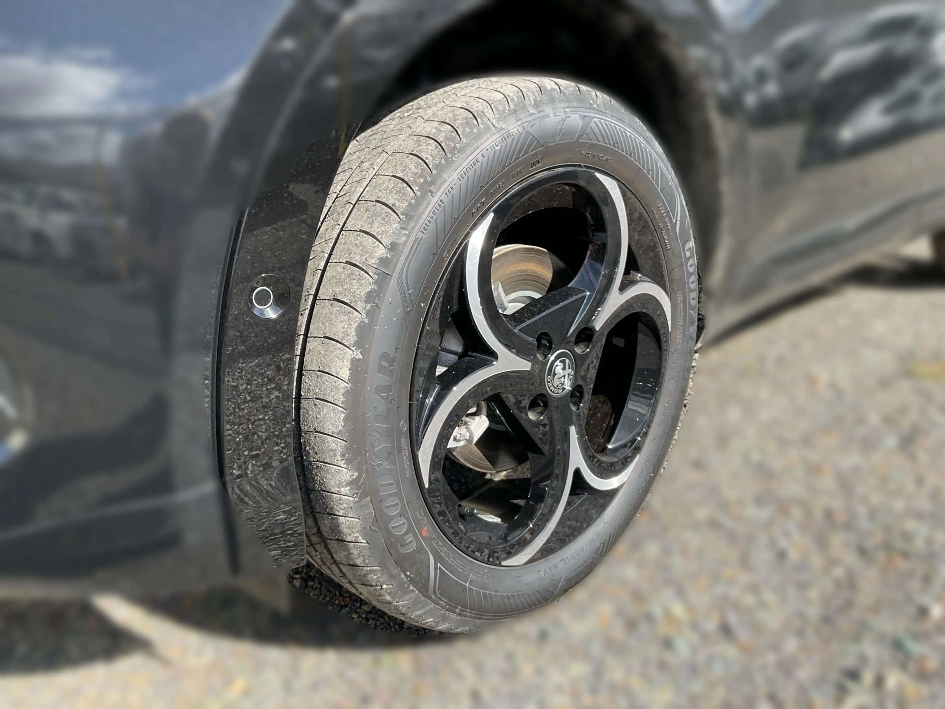 Alfa Romeo Junior 1.2 VGT Ibrida 48V- W Ti AUT Kam. KeyLess — photo 5