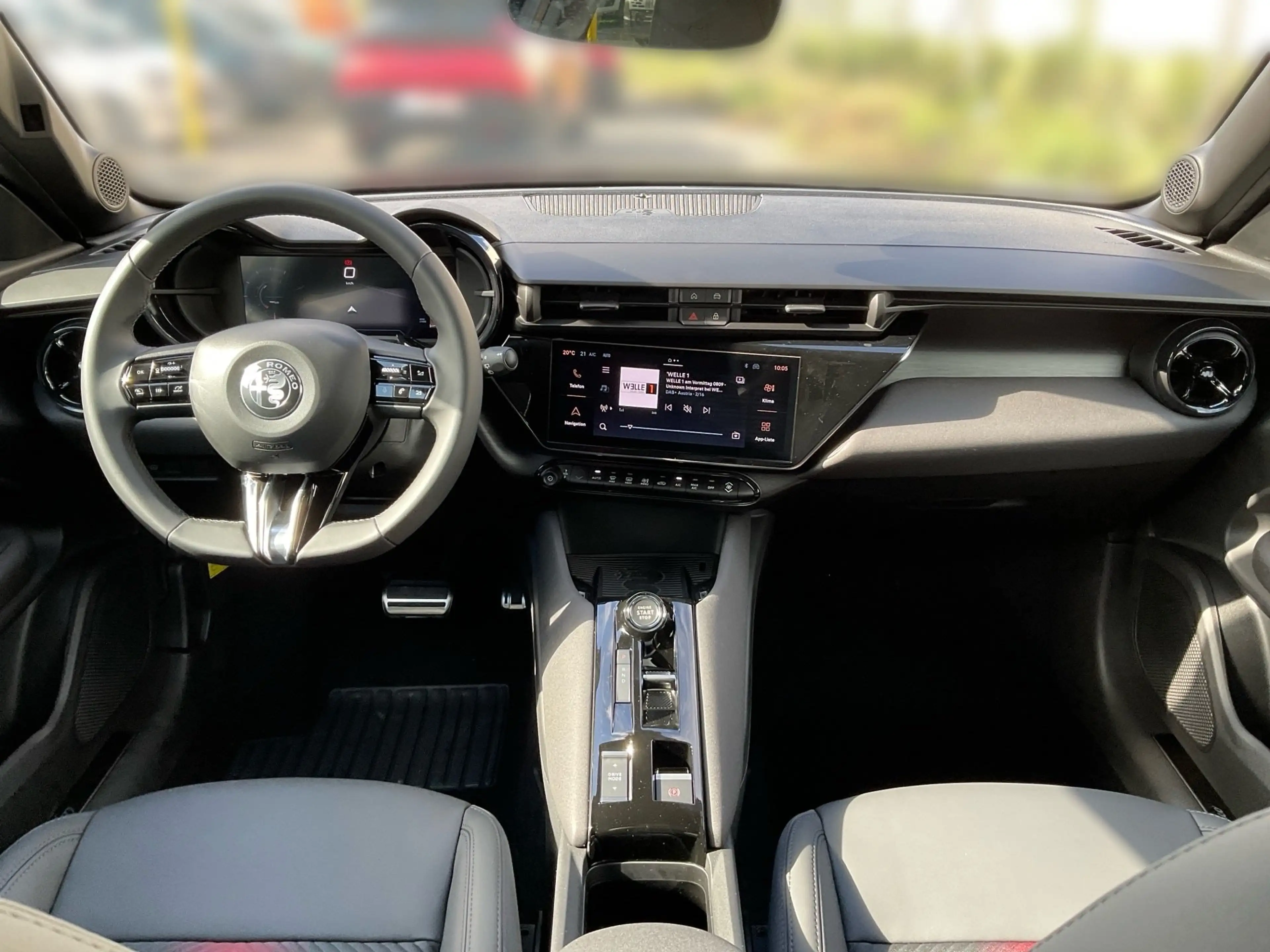 Alfa Romeo Junior 1.2 VGT Ibrida 48V- W Ti AUT Kam. KeyLess — photo 11