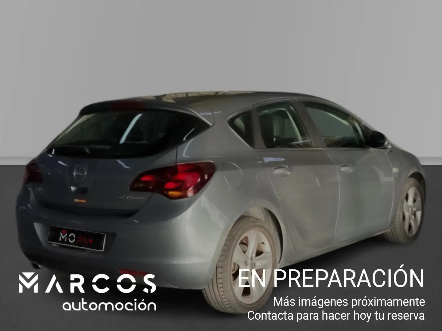 Opel Astra 1.4 Turbo Sport Plateado - 2