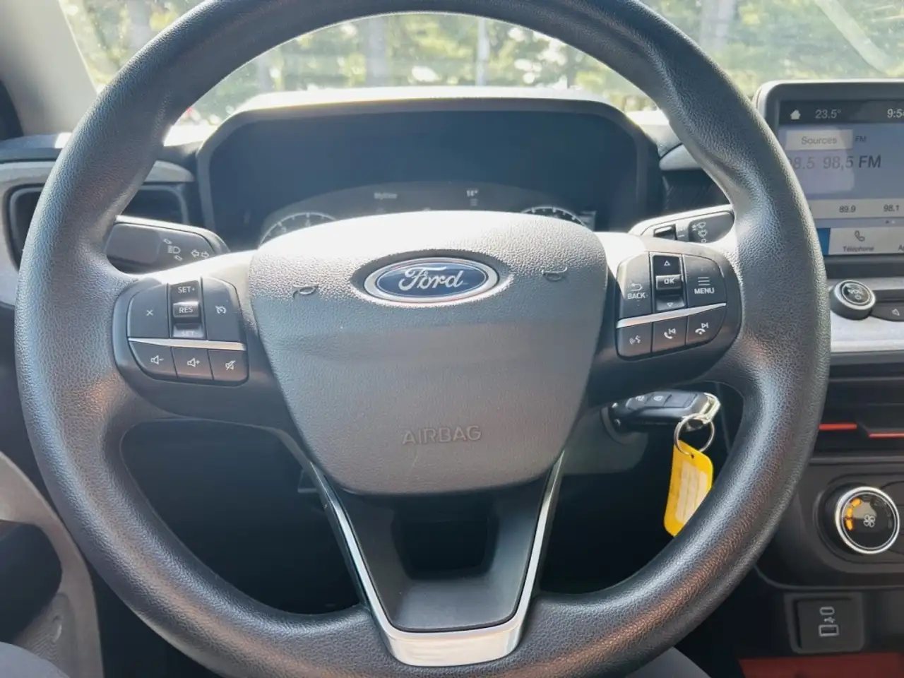 Ford Maverick снимка Ford Maverick
