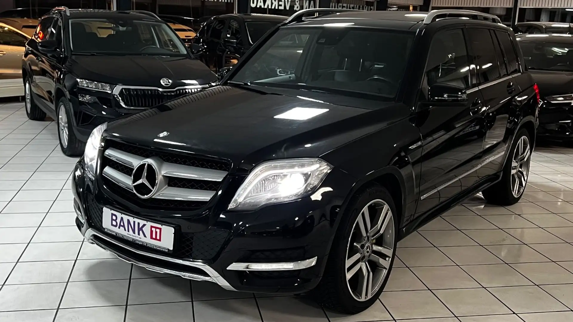 Mercedes-Benz GLK 350 CDI 4Matic TÜV&Garantie Pano*AMG-Line Schwarz - 2