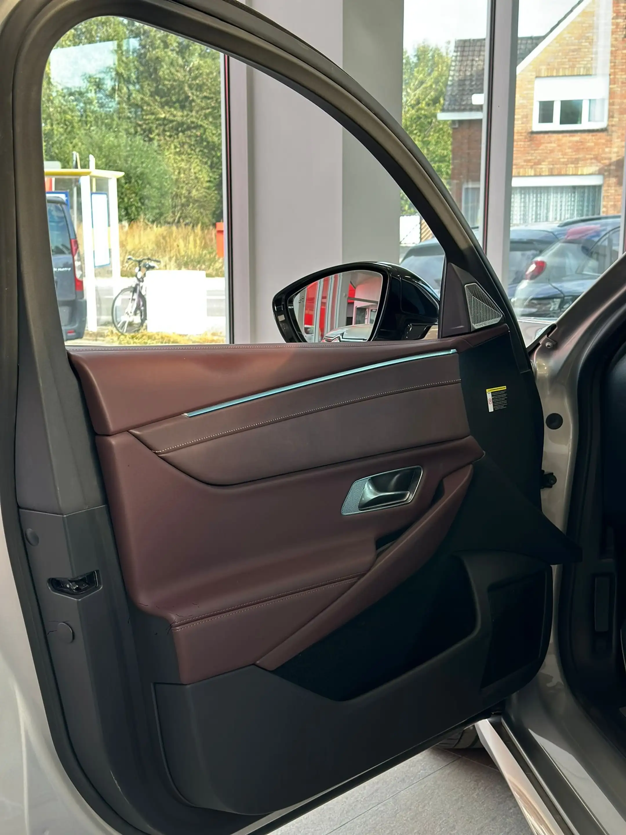 DS Automobiles DS 9 DS9 E-Tense 360PK 4x4 Automatik RIVOLI + — photo 12