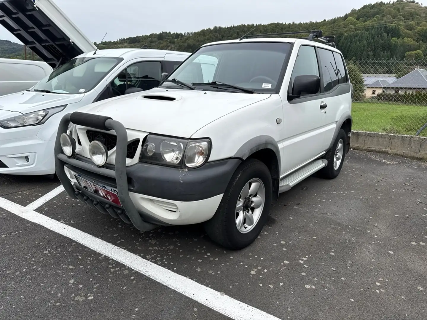 Nissan Terrano 2.7 TDI 125CH LUXE 3P Blanc - 2