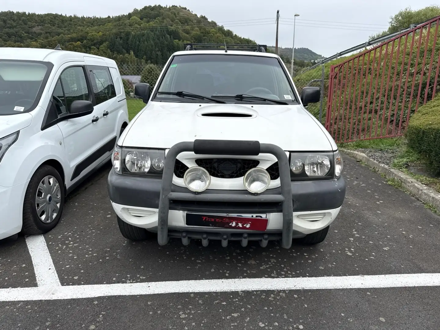 Nissan Terrano 2.7 TDI 125CH LUXE 3P Blanc - 1