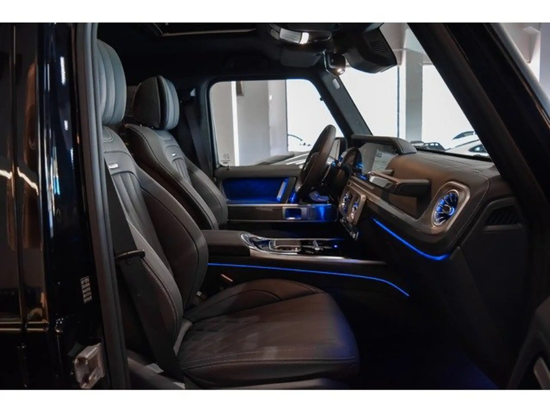 벤츠 G-Class G 63 AMG 2026 검정 사진 6