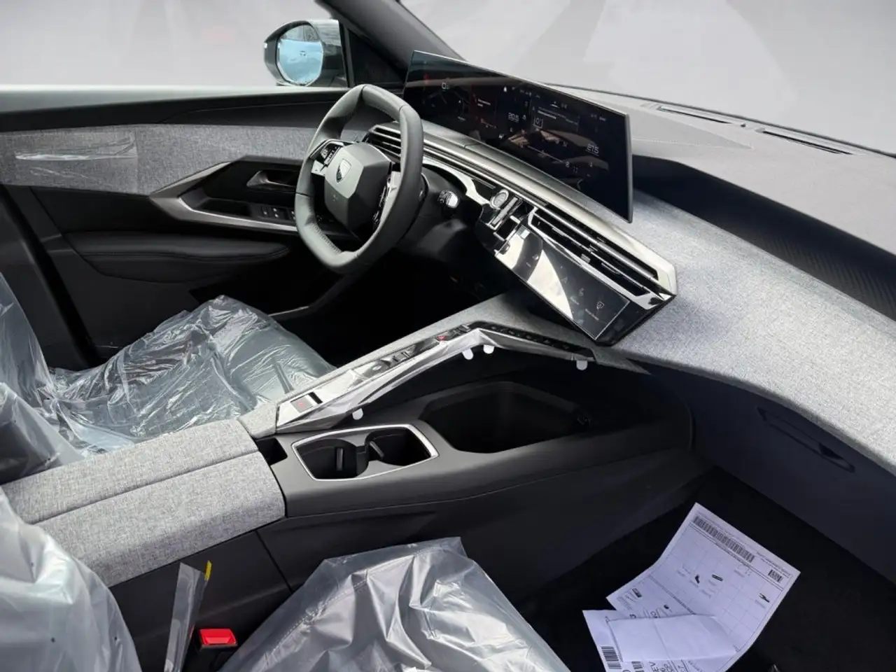 Peugeot 5008 ALLURE Hybrid 145 e-DCS6 25