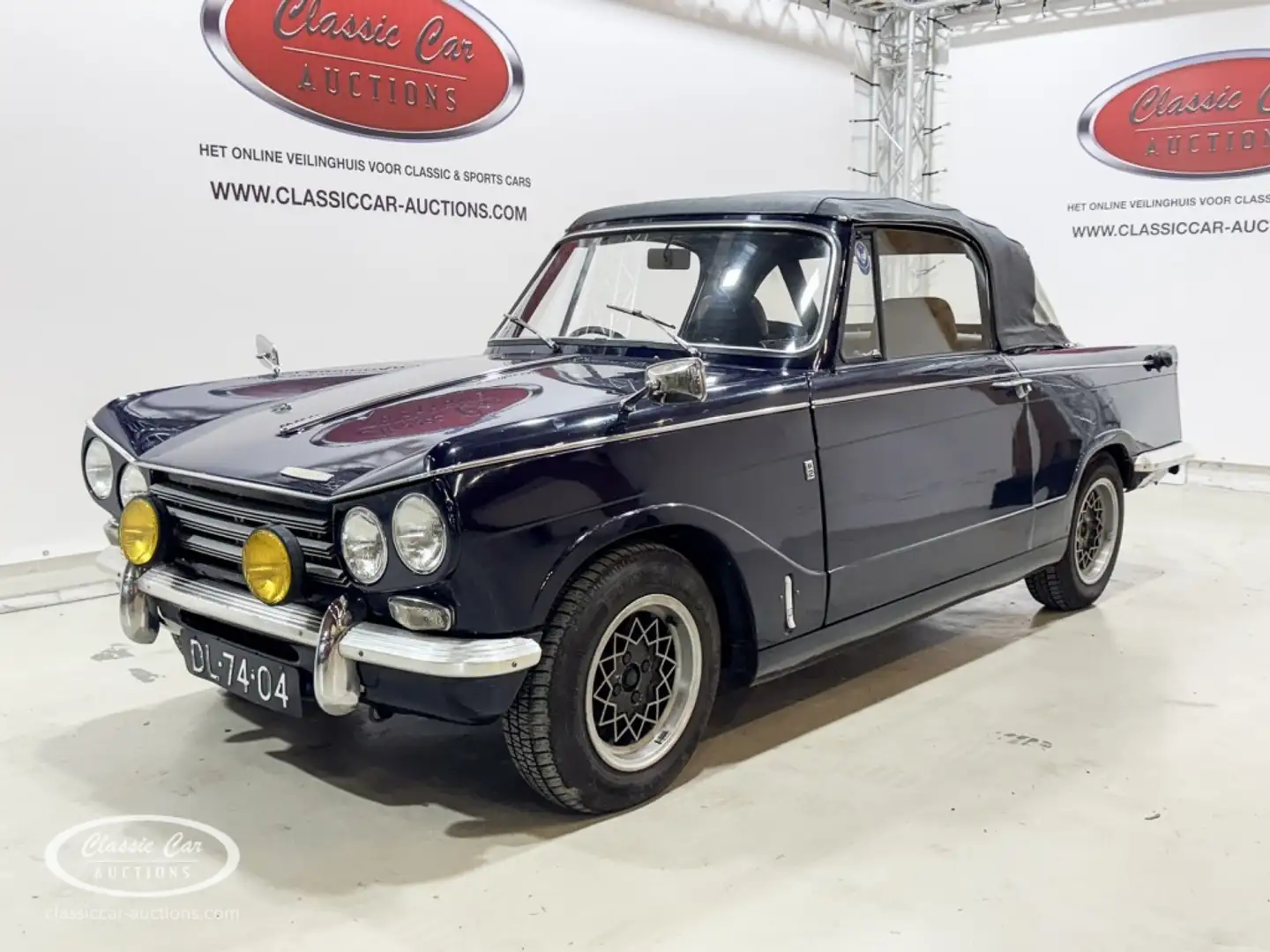 Triumph MK II  - ONLINE AUCTION Azul - 2