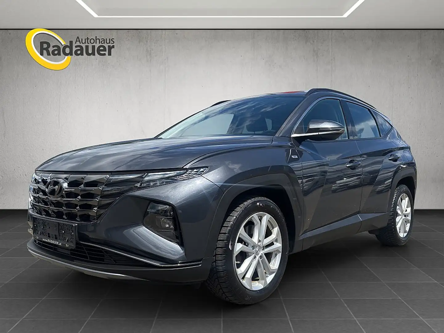Hyundai TUCSON Tucson 1,6 CRDI 4WD 48V Smart Line DCT Gris - 1