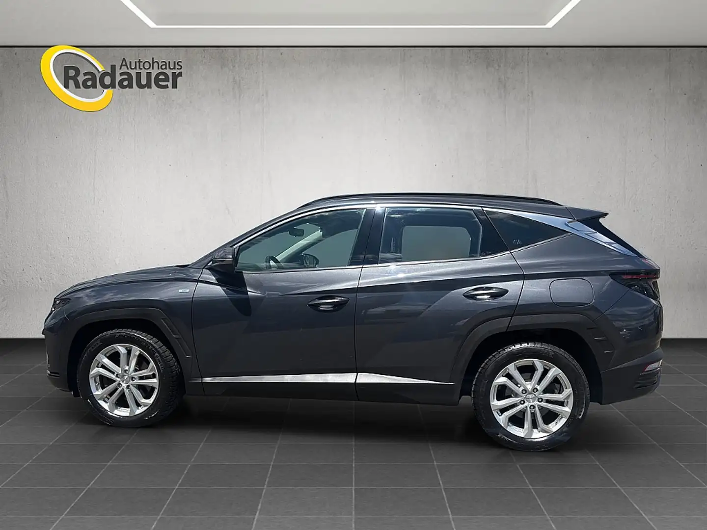 Hyundai TUCSON Tucson 1,6 CRDI 4WD 48V Smart Line DCT Gris - 2