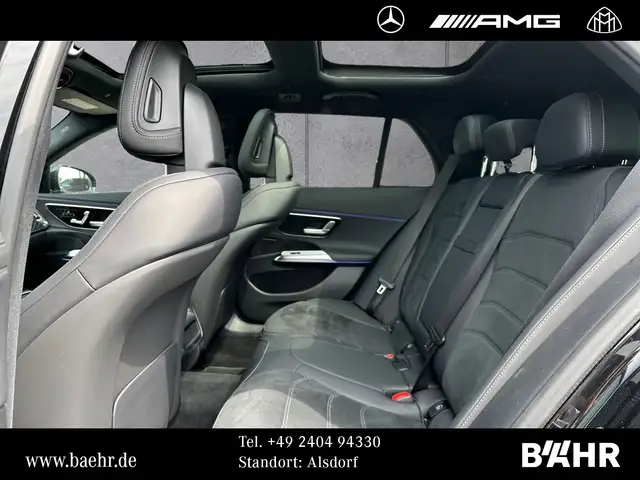 Mercedes-Benz 220 view 9