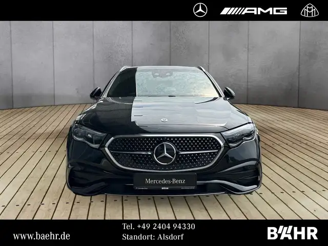 Mercedes-Benz 220 view 7
