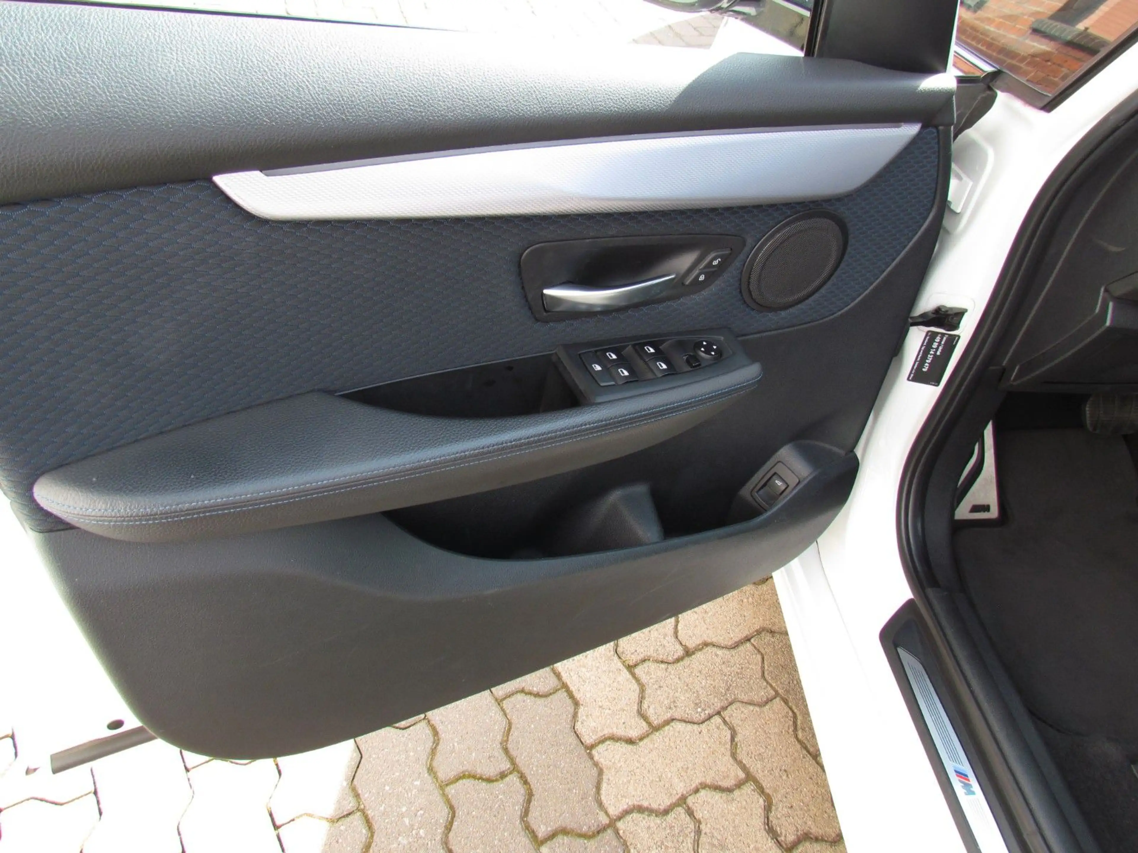BMW 220 Baureihe 2 Active Tourer 220 d M-Packet — photo 13