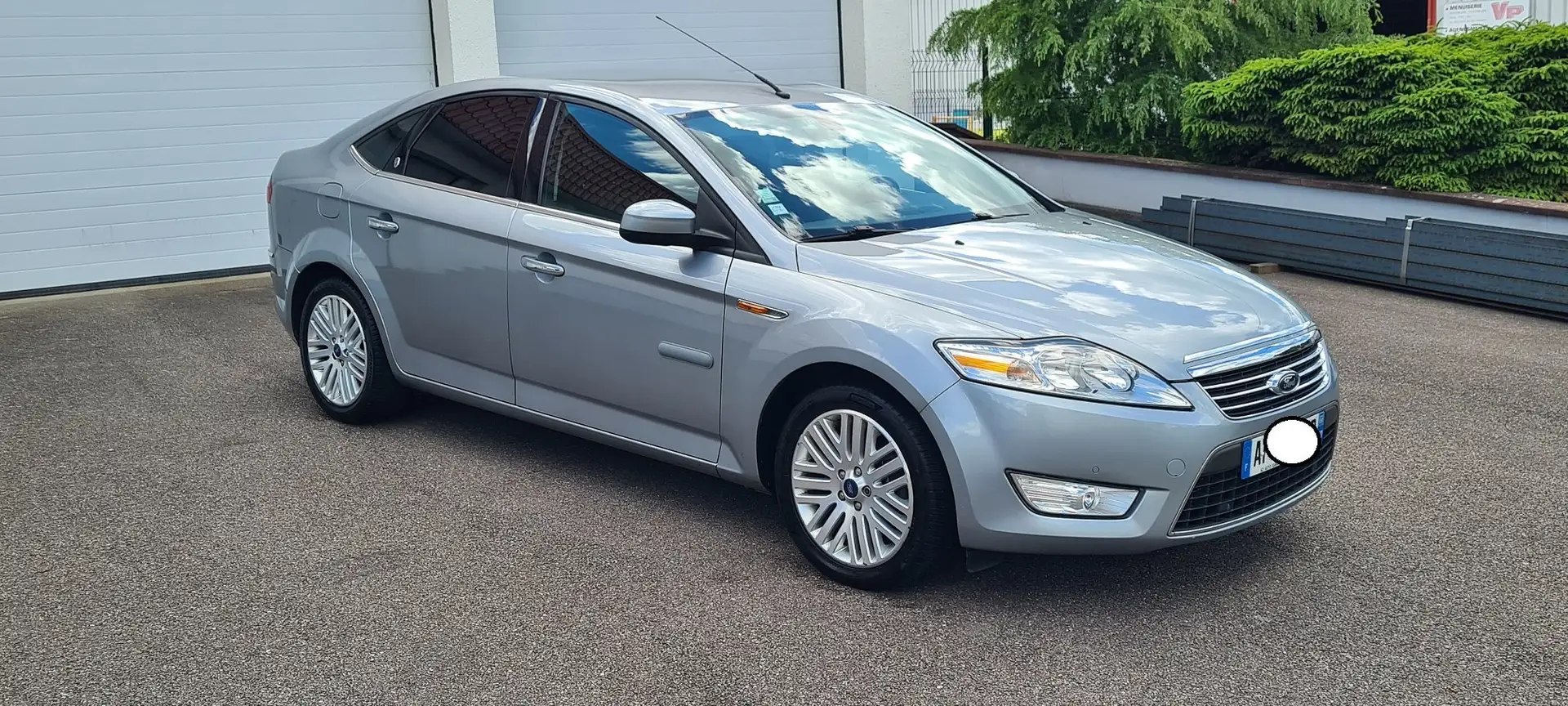 Ford Mondeo 1.8 TDCi 125 Ghia Gris - 1