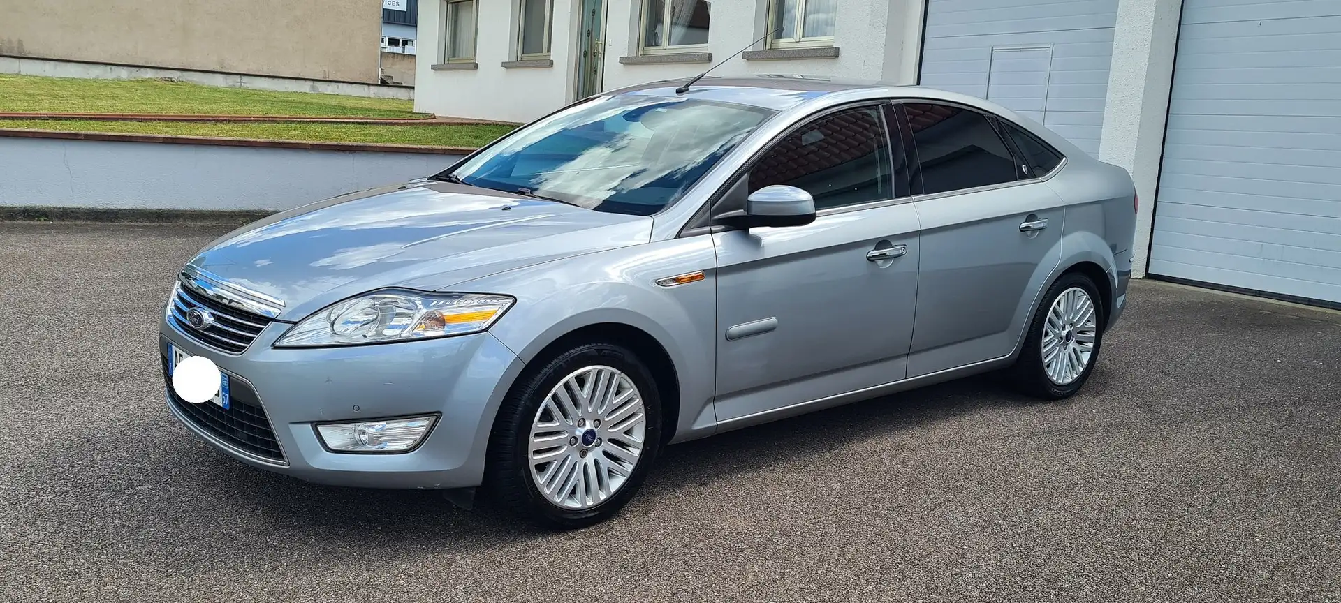 Ford Mondeo 1.8 TDCi 125 Ghia Gris - 2
