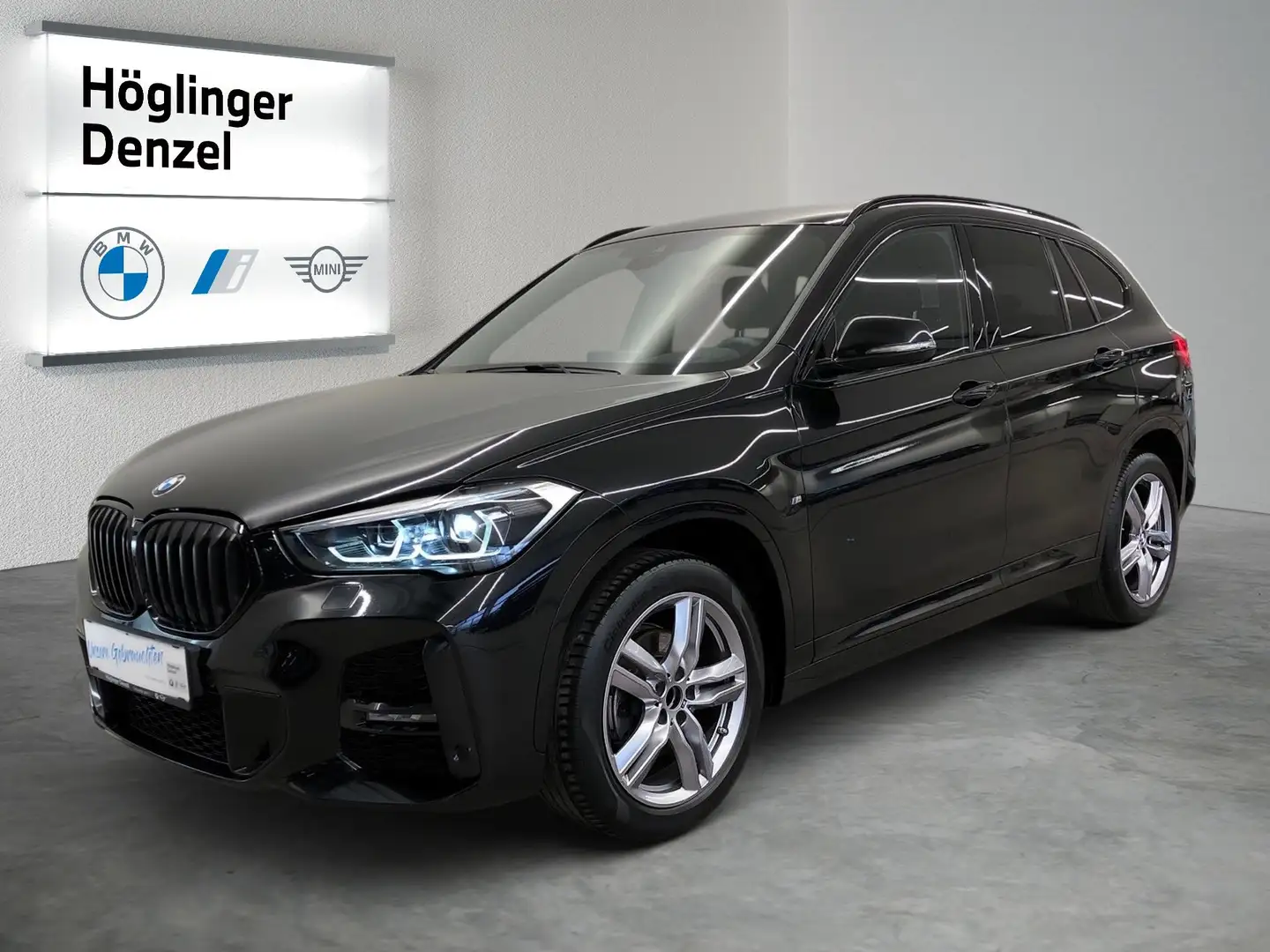 BMW X1 sDrive18d Schwarz - 2