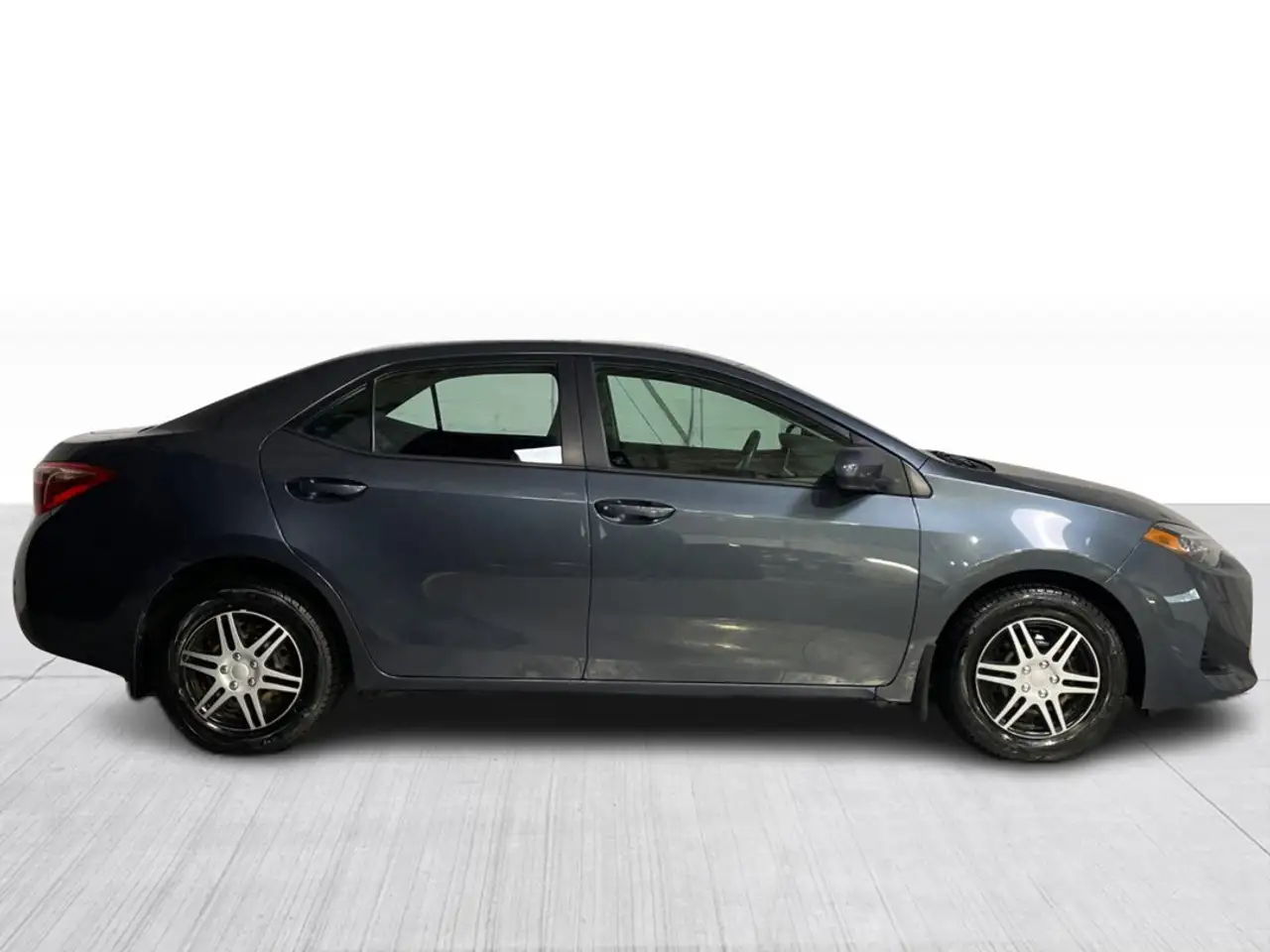 Toyota Corolla снимка Toyota Corolla