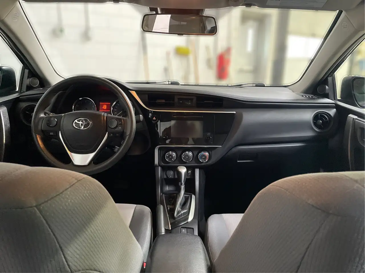 Toyota Corolla снимка Toyota Corolla