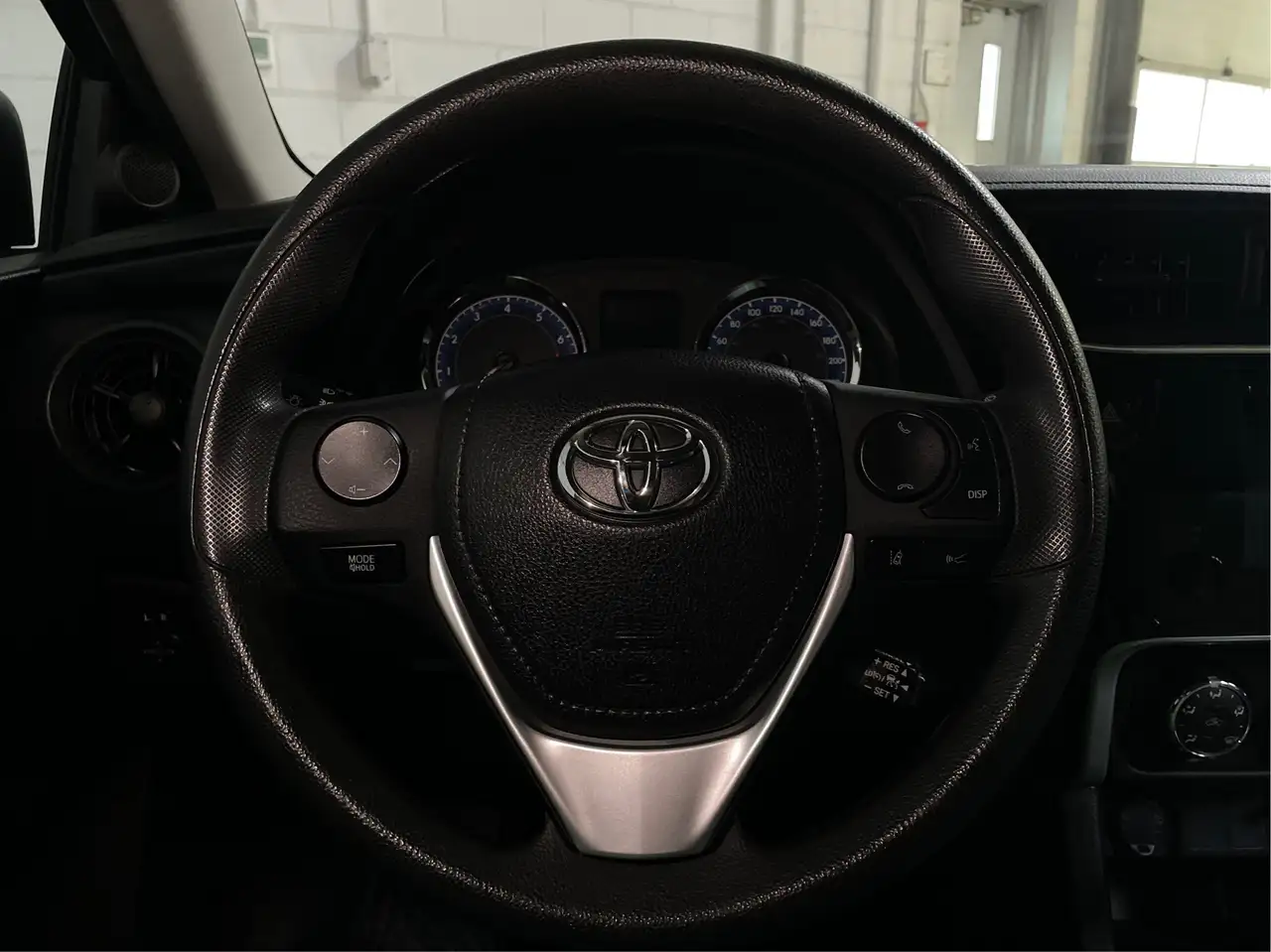 Toyota Corolla снимка Toyota Corolla