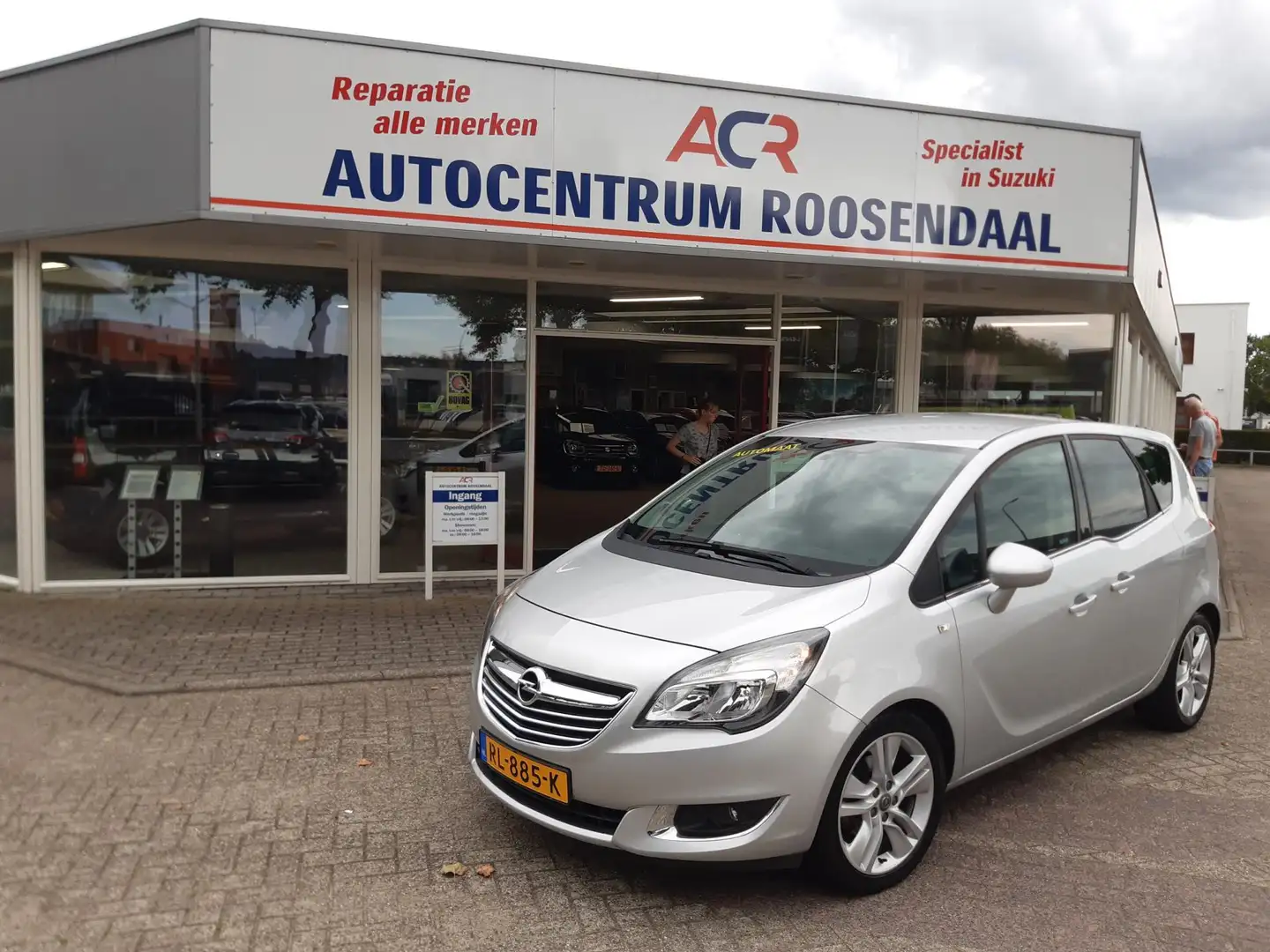 Opel Meriva 1.4 Turbo 120 pk , 1e eigenaar, trekhaak ,1300 kg Gris - 1