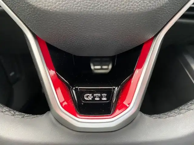 Volkswagen Golf view 21