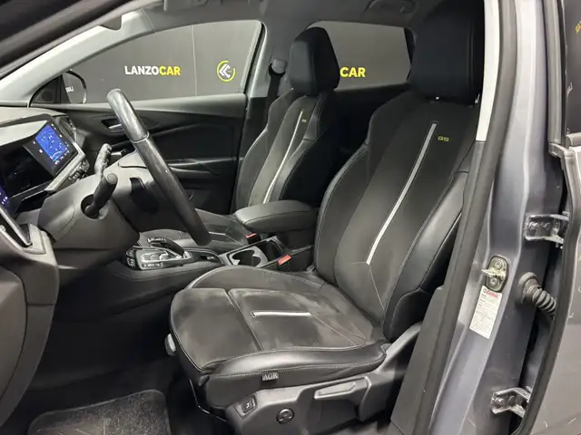 Opel Grandland view 12