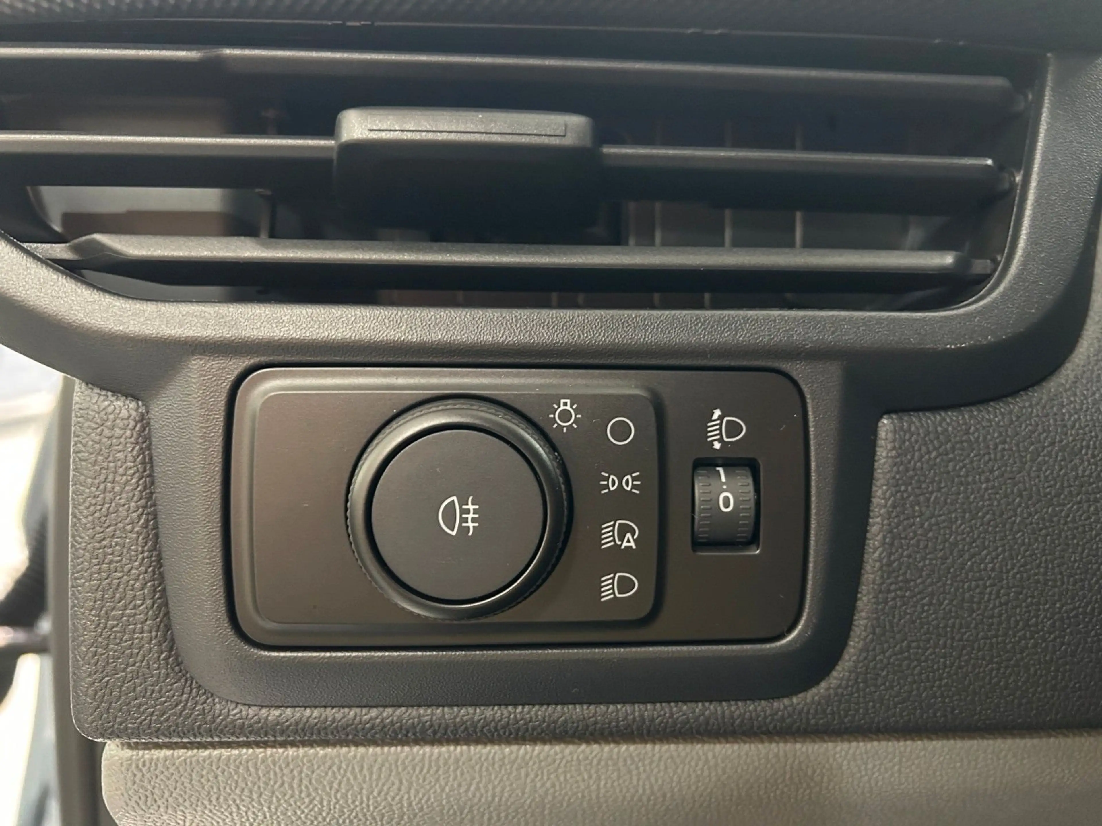 Ford Transit Custom Kasten 320 L2 Trend — photo 12