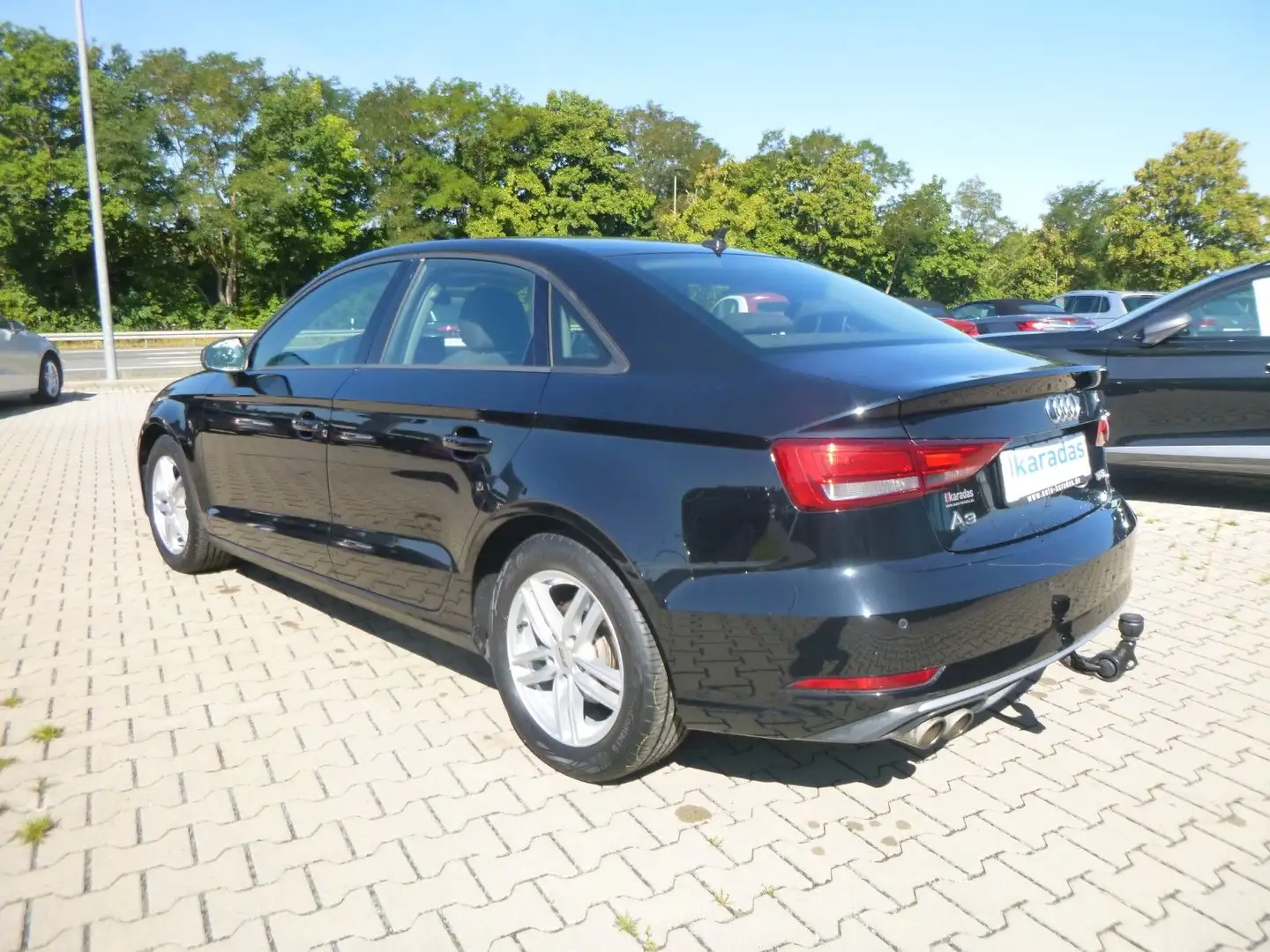 Audi A3 1.5 TFSI Limousine sport NAV/AHK/Xenon/Sport Negro - 2